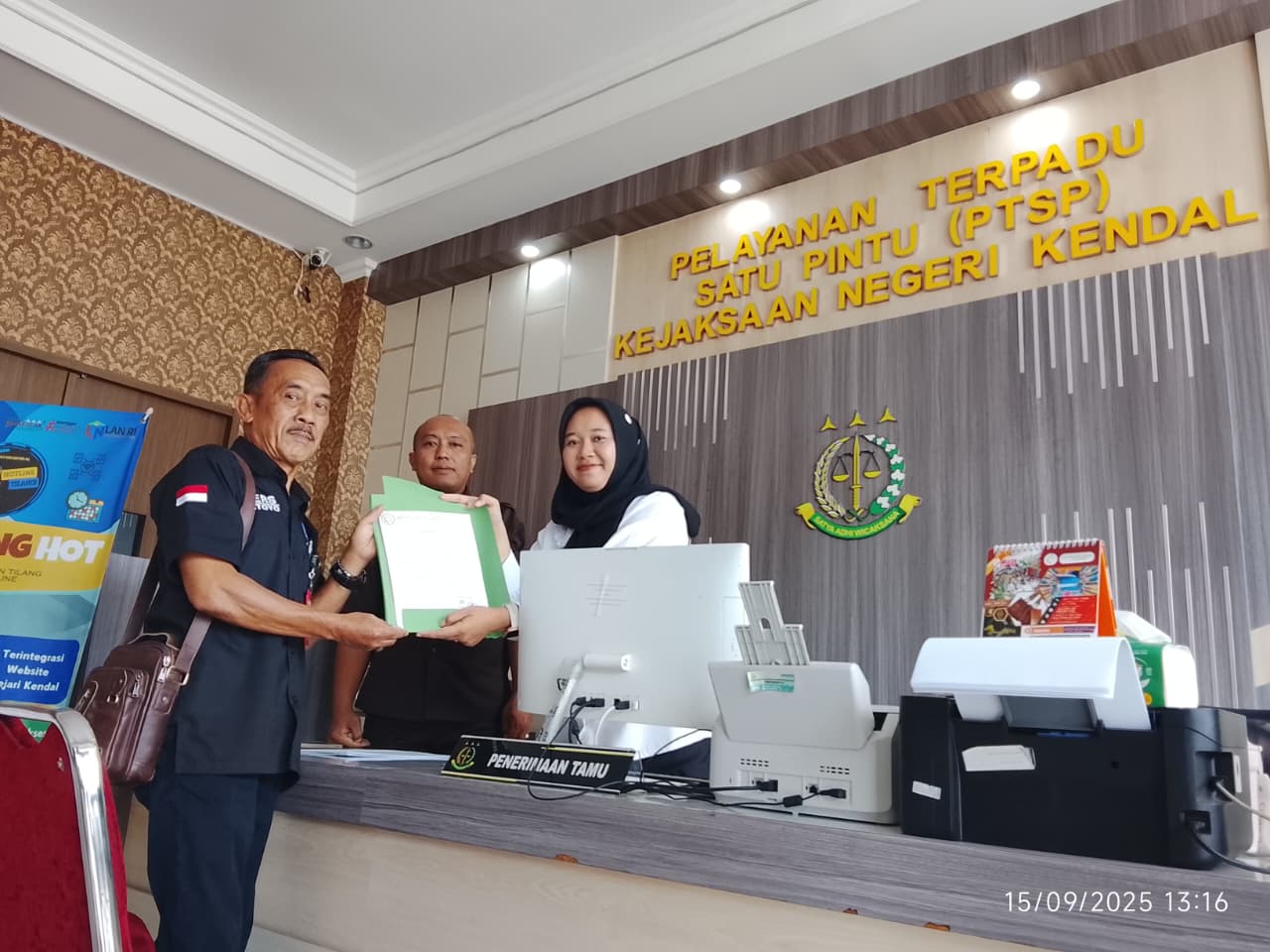 Hingga berita ini diturunkan, pihak desa yang disebut dalam laporan belum memberikan keterangan resmi.