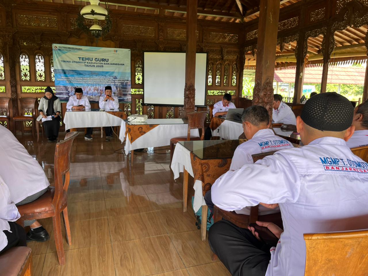 MGMP TO Banjarnegara Gelar Temu Guru